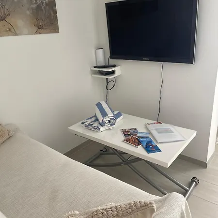Grand Neuf A 50 M Du Port Appartement *
