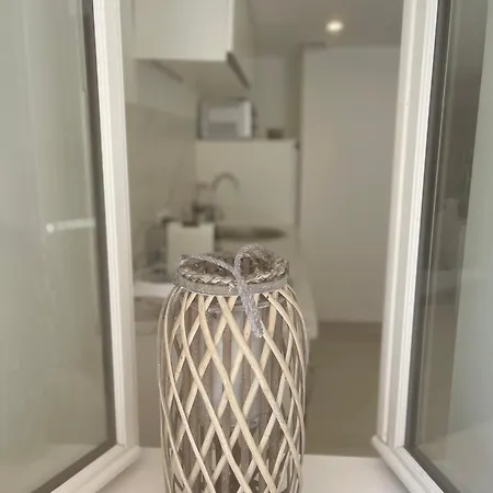 Grand Neuf A 50 M Du Port