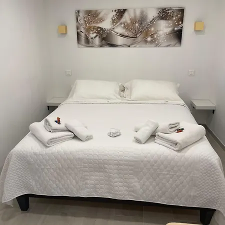 Grand Neuf A 50 M Du Port Appartement *