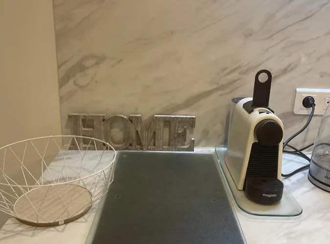 Apartment Grand Neuf A 50 M Du Port